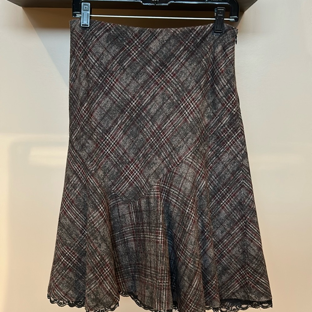 Express:A-line Plaid Skirt Sz 2 w/Lace Detail Around Bottom. 15% off 2+ bundle